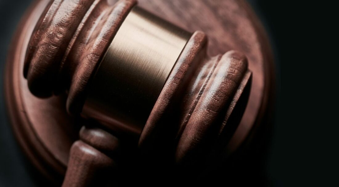 West Virginia Civil vs. Criminal Cases: What’s the Difference and Which Do I Want to Pursue?